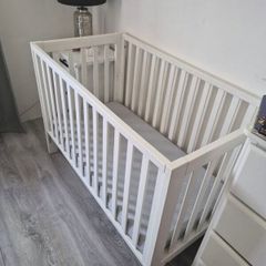 Mothercare White Cot Bed 3 Height Settings