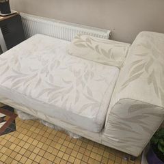 chaise lounge / sofa