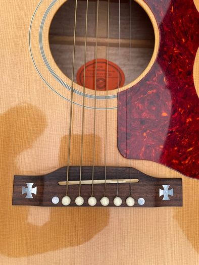 gibson j-185 acoustic guitar