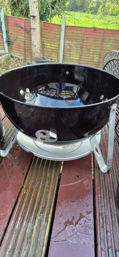 Weber Smokey Mountain Cooker 47cm smoker + cover + Weber Bluetooth thermometer