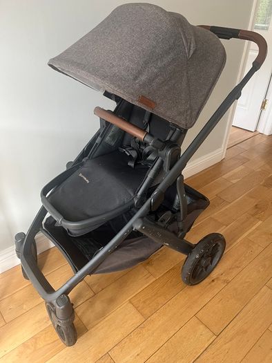 Uppababy vista v2 travel system