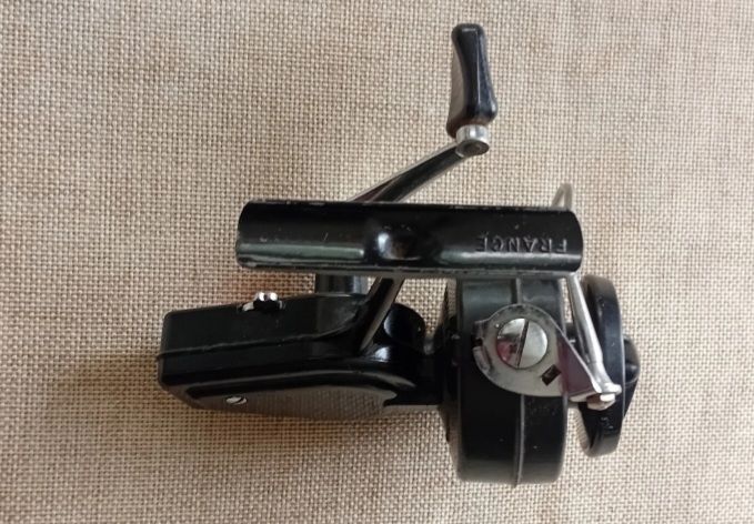 Vintage Mitchell 320 Spinning Reel