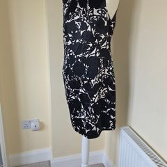 Wallis black and white size 14 postage included