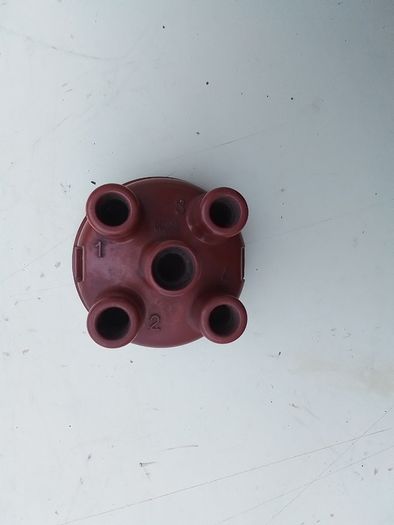 Fiat 1100D Distributor Cap.