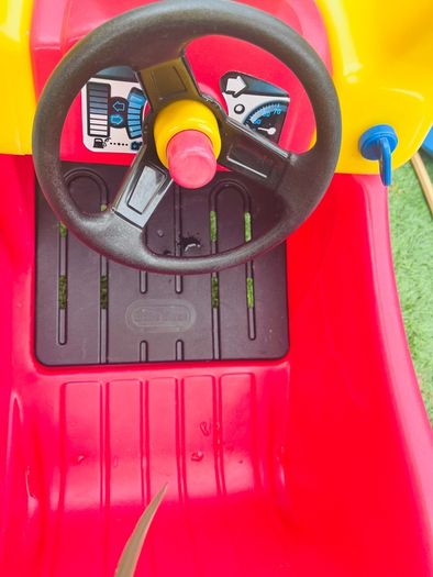 Little Tikes car