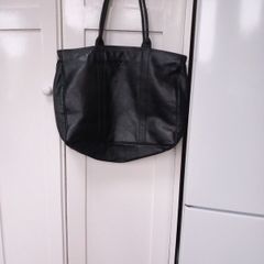 Large Black Leather Bag " Chic Brand" 17 x 13 x 5.5 Inches