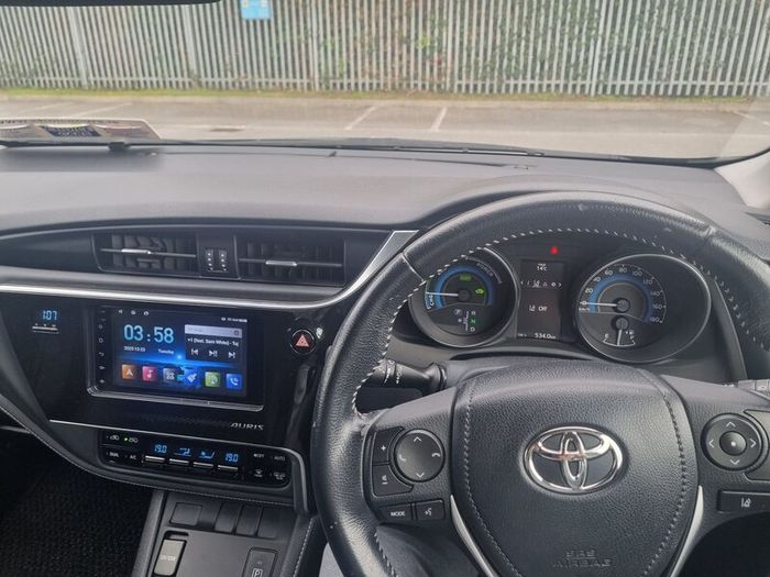 Toyota Auris 2016 1.8 Petrol Hybrid