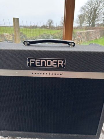 Fender BassBreaker Guitar Amp