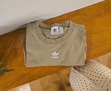 Adidas oversized ladies t-shirt UK10