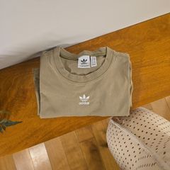 Adidas oversized ladies t-shirt UK10