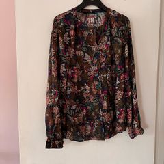Floral blouse Oui