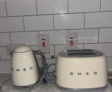 smeg kettle and toaster