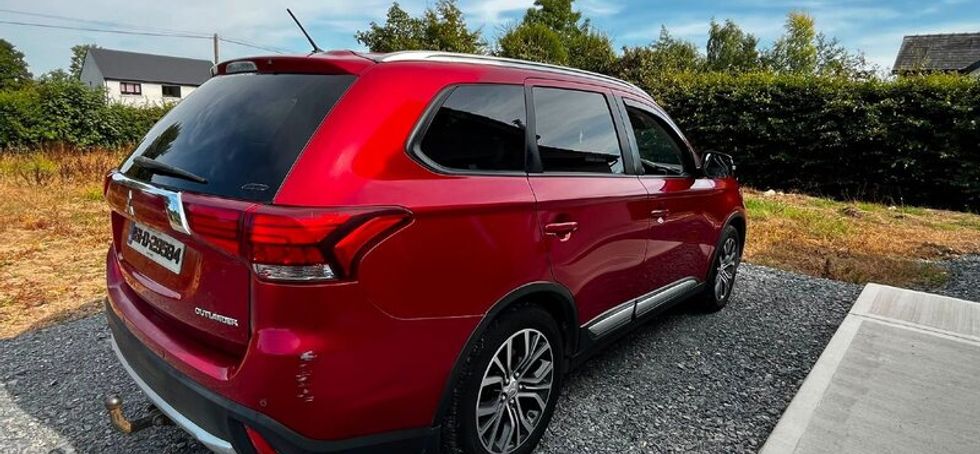 Mitsubishi Outlander 2016
