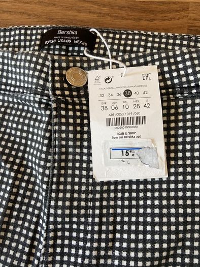 Brand New Bershka High Rise Jeggings Size 10
