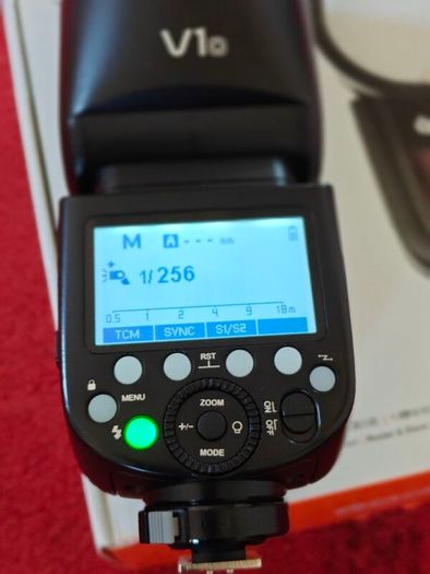 Godox V1 Speedlite flash for Panasonic and Olympus