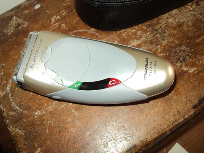 Remington cordless tri foil shaver