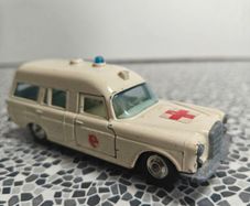 Vintage Lesney Matchbox Mercedes Benz Binz Ambulance  King Size No. K-6