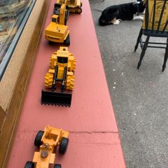 MODEL DIGGERS EXCAVATORS selling only as an entire lot