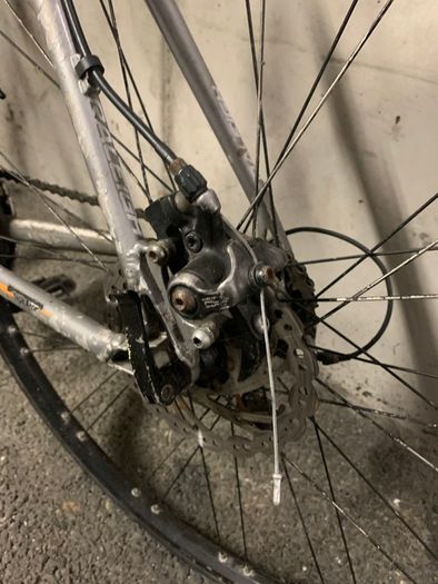 Raleigh Speed Hybrid Bike Disc Brakes and Raised Handlebars for Comfort