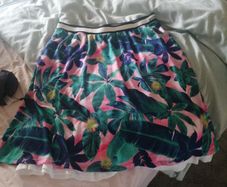 Bench Elquemao floral skirt size M BNWT