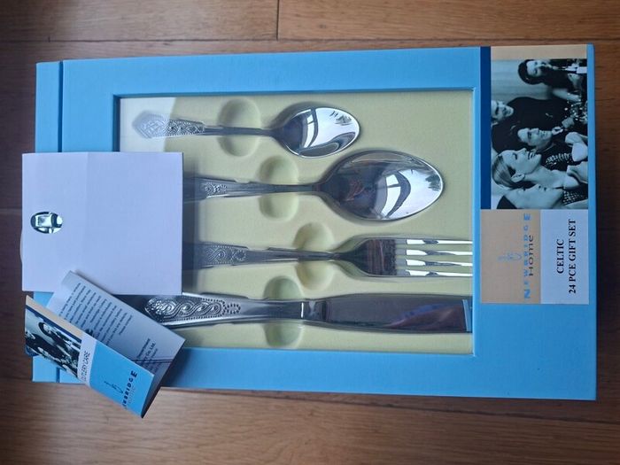 Newbridge 24 Piece Cutlery Set