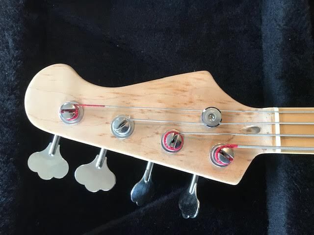 SX Fretless Jazz Bass