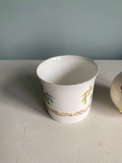 China pot and a bud vase