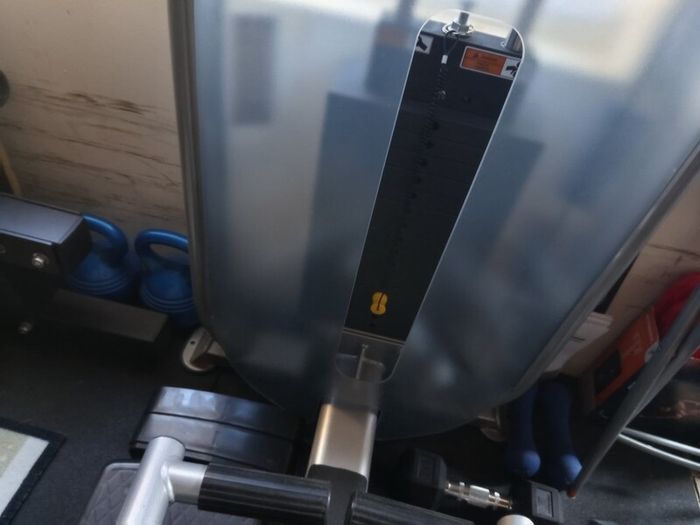 Hip adductor/abductor machine