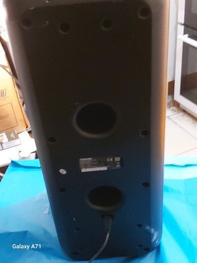 TOSHIBA Portable Sound System, Party Speaker, Bluetooth, Model TY-ASC65, everything working perfect