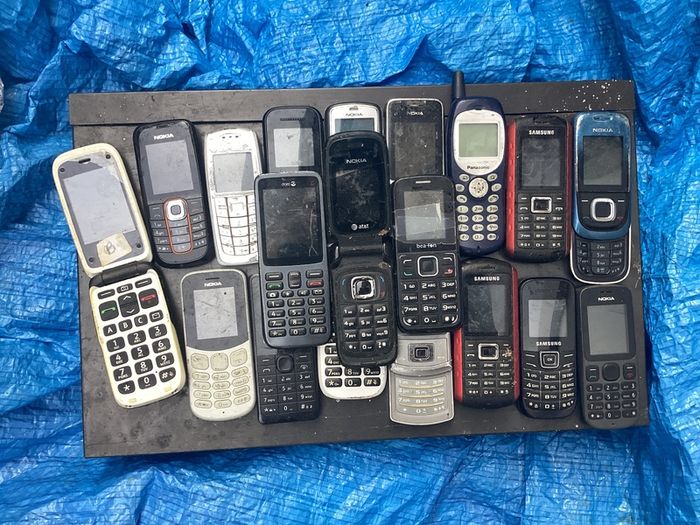 Joblot of mixed Phones
