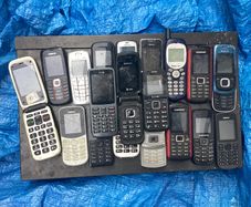 Joblot of mixed Phones