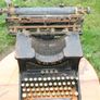 Antique Yost Typewriter typemachine - 1914 - sprinkhaansysteem - 1914 - Great Gatsby Image 2
