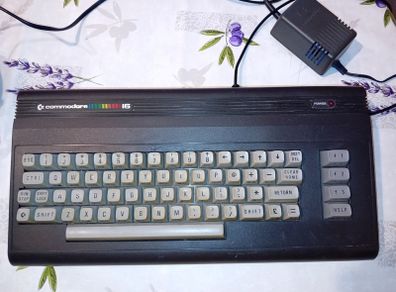 Commodore 16 (Not Working)