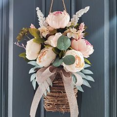 Unique door Wreaths.