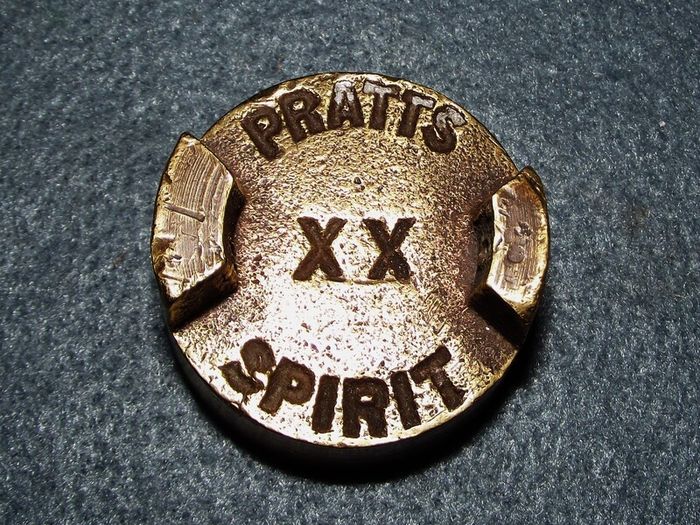 Vintage "PRATTS SPIRIT" 2gall brass oil can cap