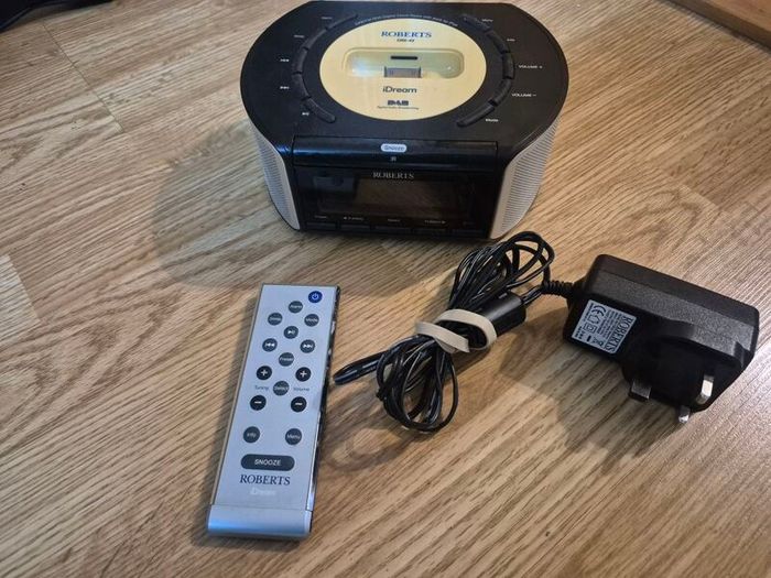Roberts CRD-42 iDream iPod Dock