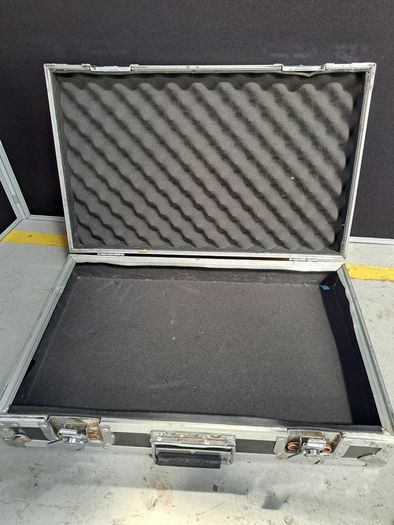 Flight case clear out pt.5