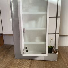 Medicine cabinet