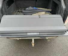 Parcel shelf