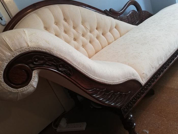 Chaise Longue Mock Antique