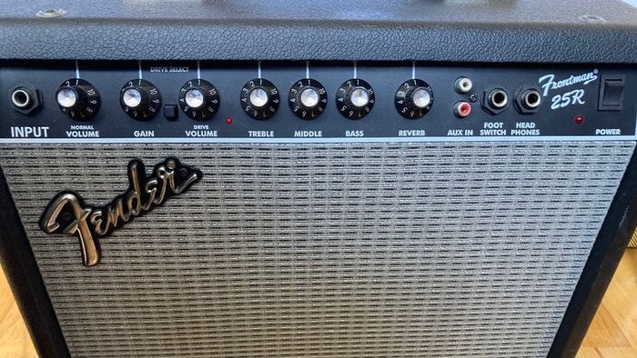 Fender Frontman 25R