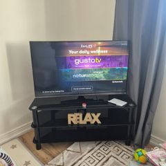 TV 43" and Tv furniture