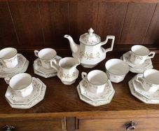 Eternal Beau Full Tea Set