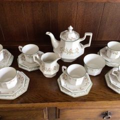 Eternal Beau Full Tea Set
