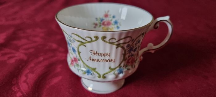 Rare Elizabethan Staffordshire Fine Bone China July Flower Of The Month Tea Cup And Saucer Made in England