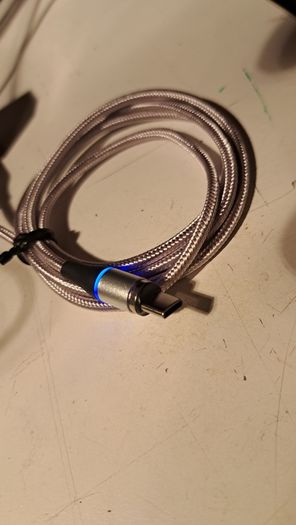 Magnetic USB data and Charge cable