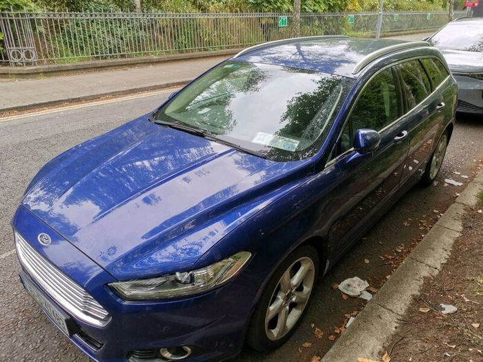 Ford Mondeo Estate Diesel blue automatic 2016