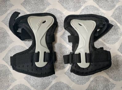 Snowboarding/Skating Wrist Guards
