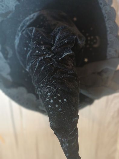 Halloween witch's hat