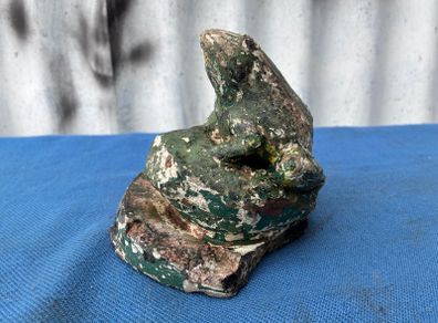 Concrete frog ornament